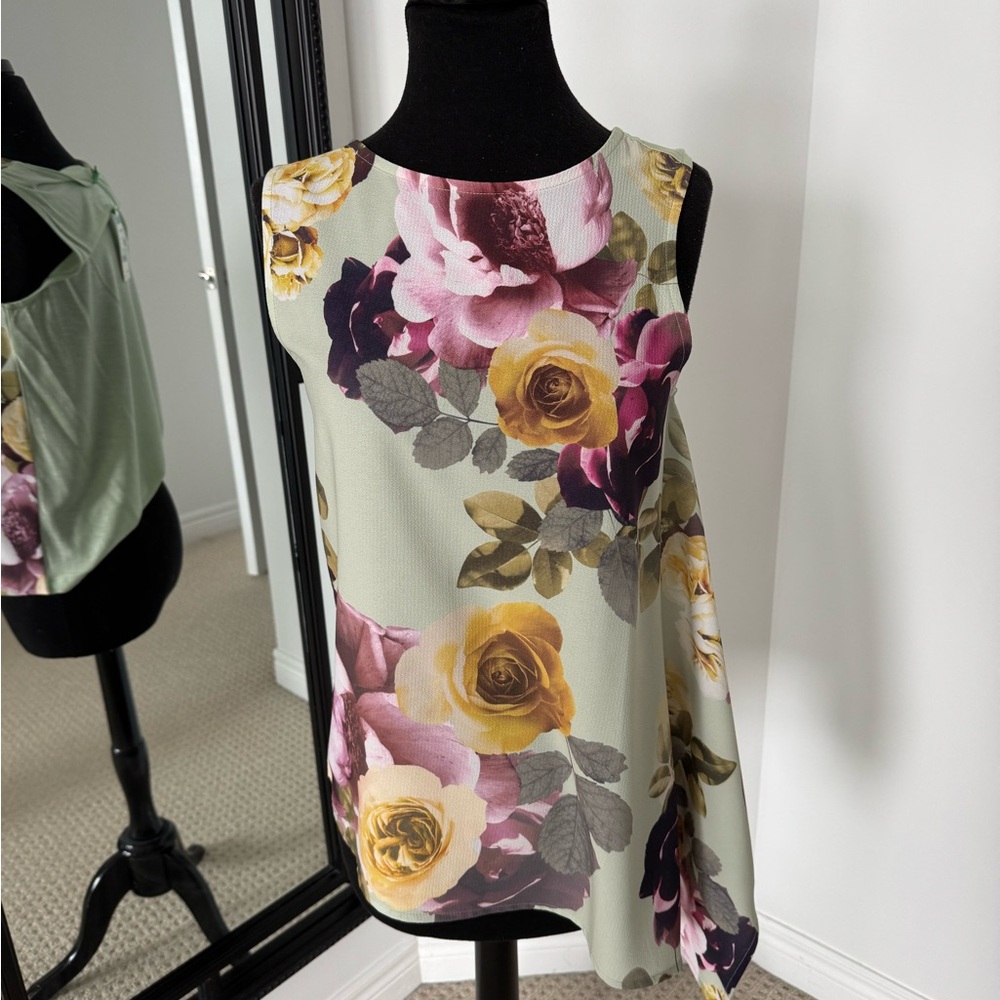 benetton floral diaganol cut blouse nwt size xsmall